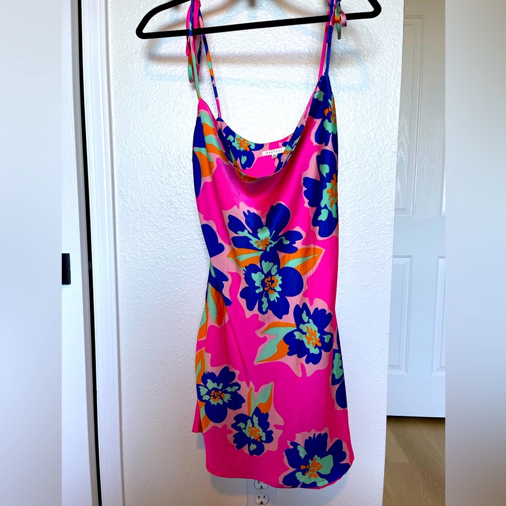 Baevely Pink Floral Mini Dress